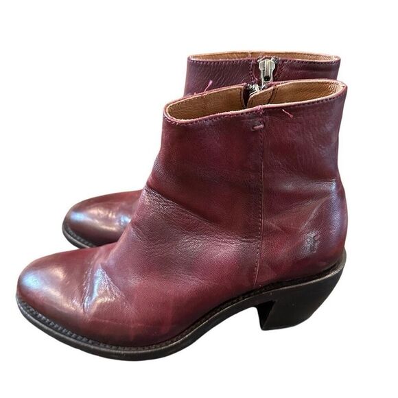 Frye Rosalia Bootie in Burgandy - Picture 1 of 9